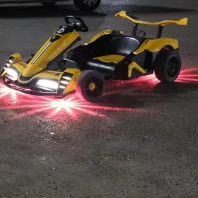 çaga maşyn электромобиль