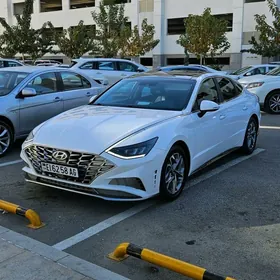 Hyundai Sonata 2021