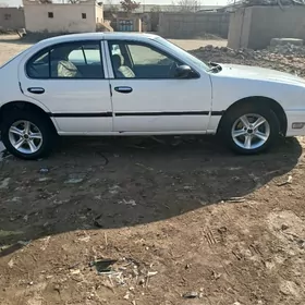 Nissan Maxima 1999