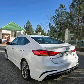 Hyundai Elantra 2018
