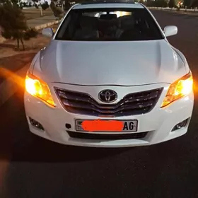 Toyota Camry 2010