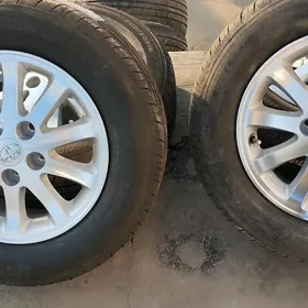 15 Брошка диска Балон