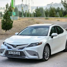 Toyota Camry 2022