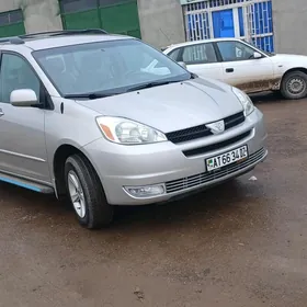 Toyota Sienna 2005