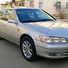 Toyota Camry 2001