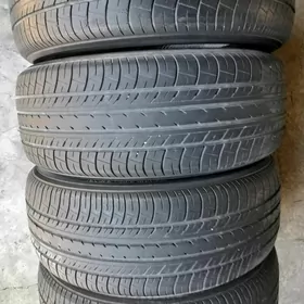 Yokohama  215 55  17