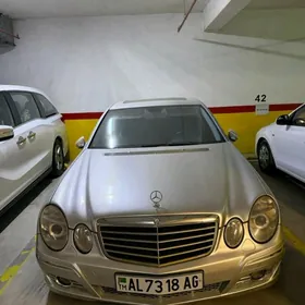 Mercedes-Benz E350 2006