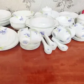 Сервиз очень красивый!!!