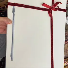 MacBook Air 2025 M4 13"-inch