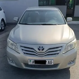 Toyota Camry 2010
