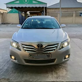 Toyota Camry 2010