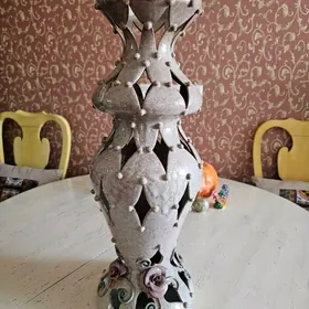 Ваза с розами