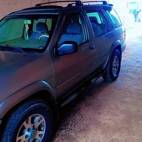 Nissan Pathfinder 2001