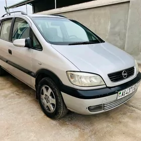 Opel Zafira 2002