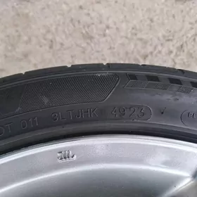 CAROLLA 17 XRS DISKA