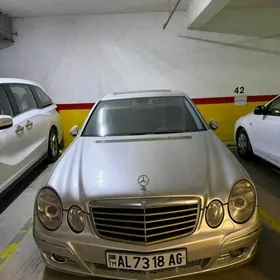 Mercedes-Benz E350 2006