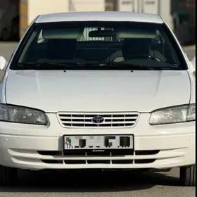 Toyota Camry 1999