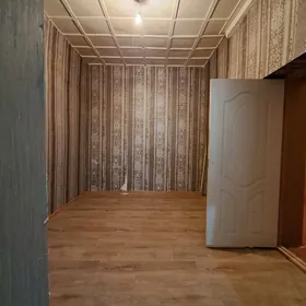 Uralka Lakomatiw depo köçesin