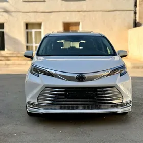 Toyota Sienna 2022