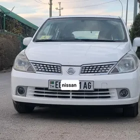 Nissan Tiida 2006