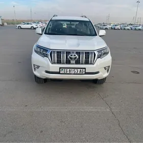 Toyota Land Cruiser Prado 2023