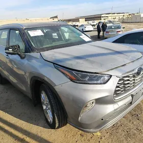 Toyota Highlander 2025