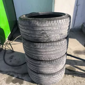 235/45/18 Bridgestone