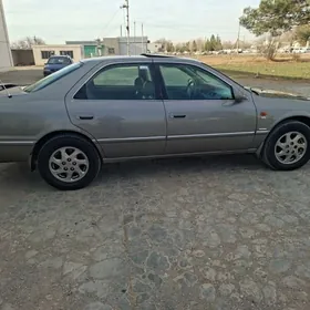 Toyota Camry 1999