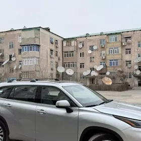 Toyota Highlander 2021