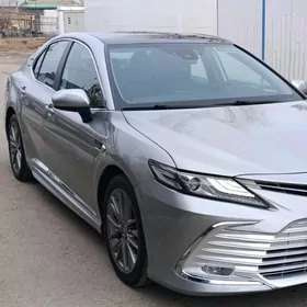 Toyota Camry 2022