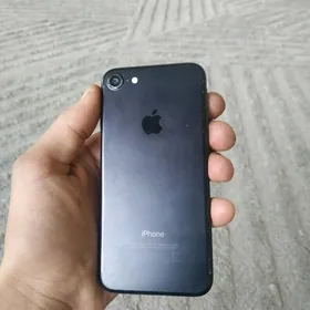 iPhone 7 pamyat 32