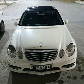 Mercedes-Benz E320 2003