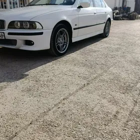 BMW E39 2003