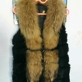 Tilki ýüñden kurtka