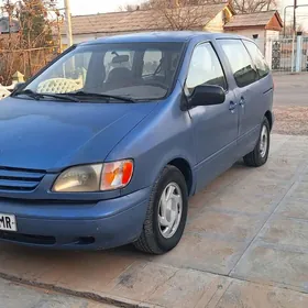 Toyota Sienna 2000