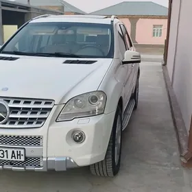 Mercedes-Benz ML350 2010