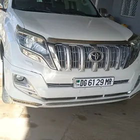 Toyota Land Cruiser Prado 2013