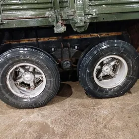 Kamaz 6 stupisa zbor