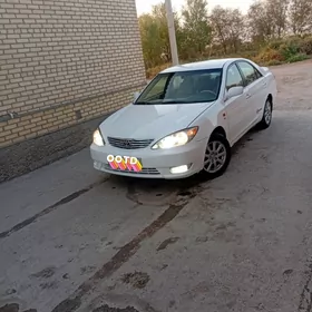 Toyota Camry 2004