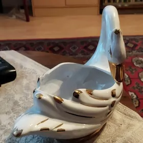 Лебедь -Конфетница, Большая. Фарфор.