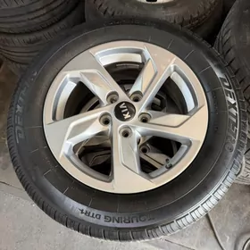 Киа комплект диска покрышка