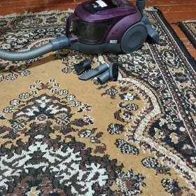 пылесос lg 2000w почти новый