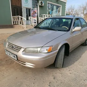 Toyota Camry 1999