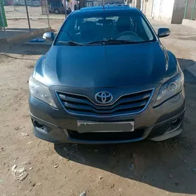 Toyota Camry 2011