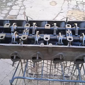 БМВ  м 30. мотор 3,5 запчасти