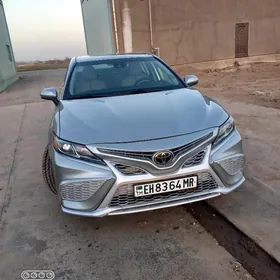 Toyota Camry 2020