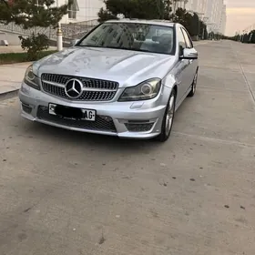 Mercedes-Benz C300 2010