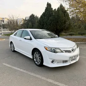 Toyota Camry 2013