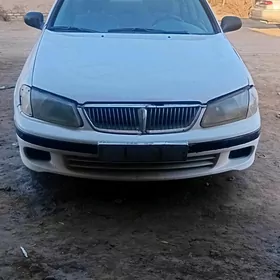 Nissan Sunny 2003