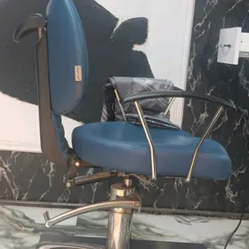 Kresla Parihmaheriski  кресло